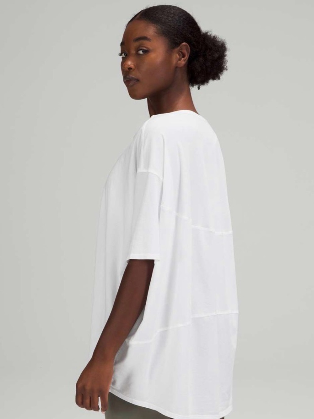 Lululemon Back In Action Short Sleeve Shirt White Best Fit Large Casual Oversize